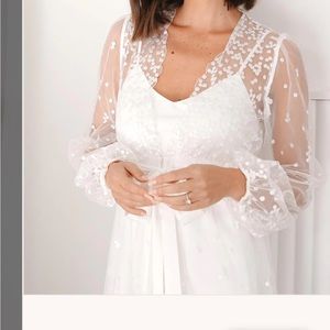 Le Rose Stories bridal robe